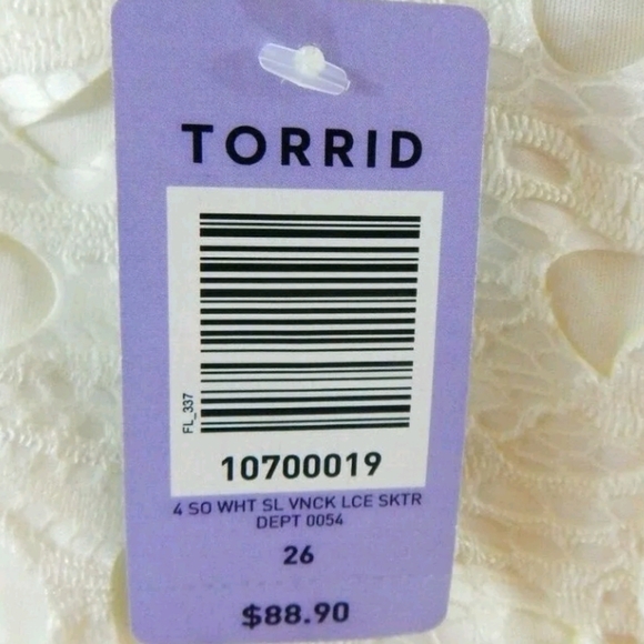 Torrid White Special Occasion Lace Skater Dress - Picture 3 of 6